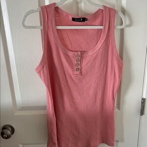 Kissfix Women’s Coral Button Accent Tank Top, Size XL